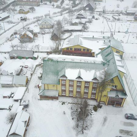 Ялинка Готель Vyškiv Exteriér fotografie